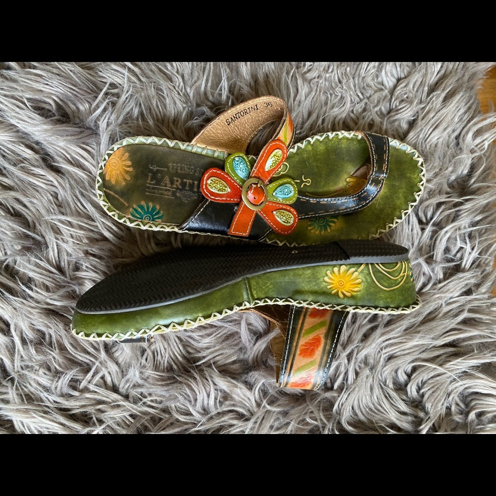 Spring Step Sandals 6.5